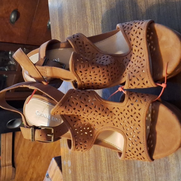 Women's GIANNI BINI WEDGE OPEN TOE SHOES 5" HIGH - Picture 2 of 6